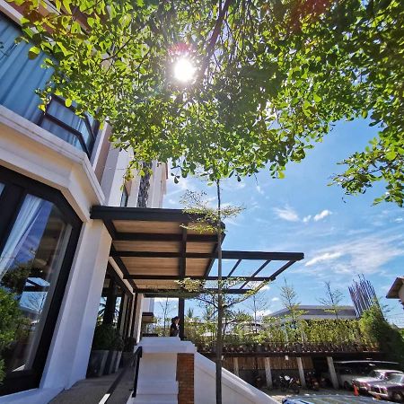 S Park Design Hotel Виентиане Екстериор снимка